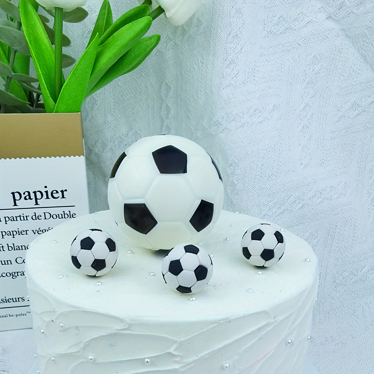 

A Set Of 4pcs Of Ball-shaped Cake Toppers, Football Theme, Baseball Theme, Golf Theme, Party Decoration, Sports Party Decoration Supplies