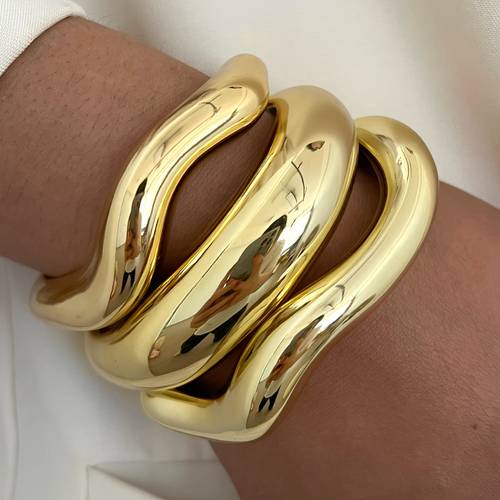3pcs ccb material simple stylish and elegant wide faced smooth c wave bangle set fashionable and versatile suitable for stacking ideal for womens daily wear parties vacations commuting and music festivals a perfect gift for family