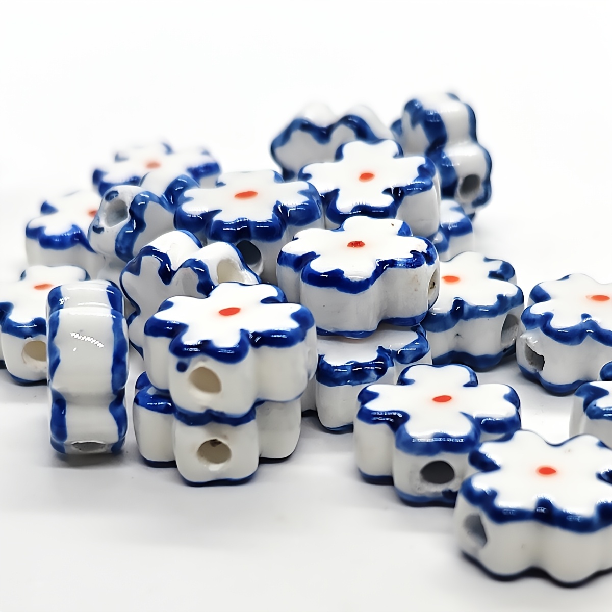 5pcs Blue and White Flower Ceramic Beads for Jewelry Crafting