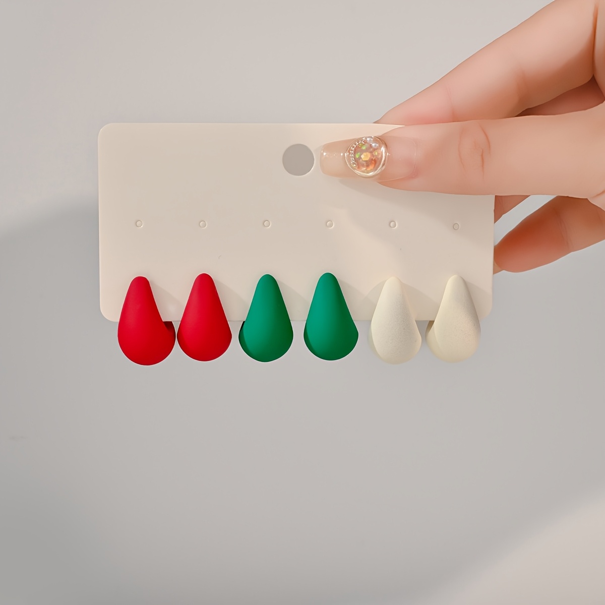 

3 Pairs Stylish Teardrop Earrings For Women - Red, Green, White With Stainless Steel Posts, Casual Attire & Christmas Gifts, Novelty Earrings