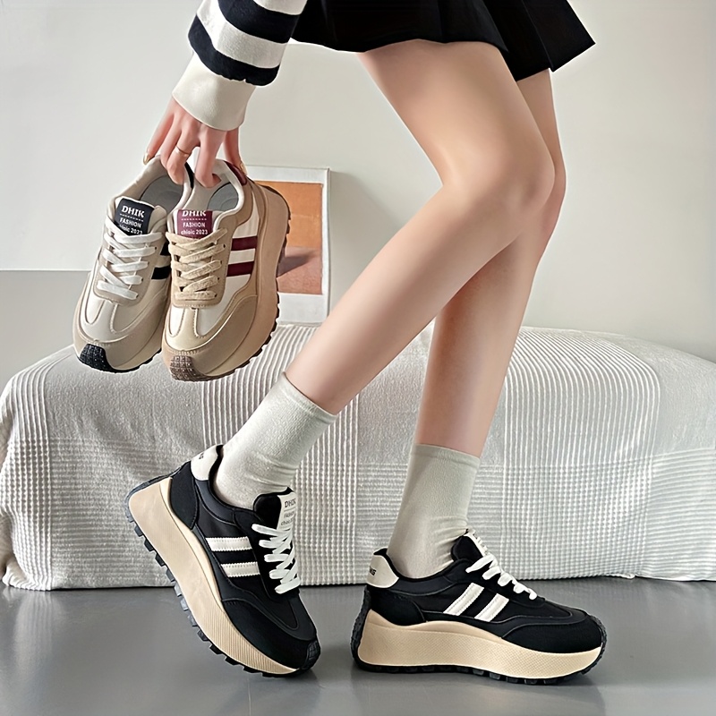 

1 Pair Women' Chunky Sneakers 2024, Striped Low Top Lace- Shoes, Lightweight Casual Athletic Footwear With Plain Toe, Fabric Upper & Inner, Pvc Sole, No-print Design