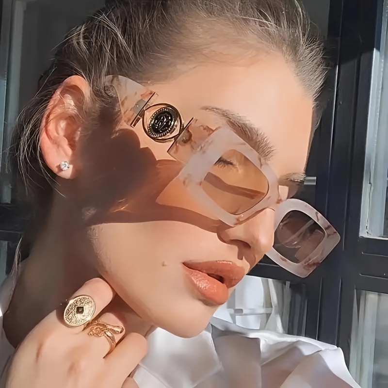 

New Fashion Square Frame Personality Printed Square Glasses Cool Hip Hop Sunglasses For Men And Women