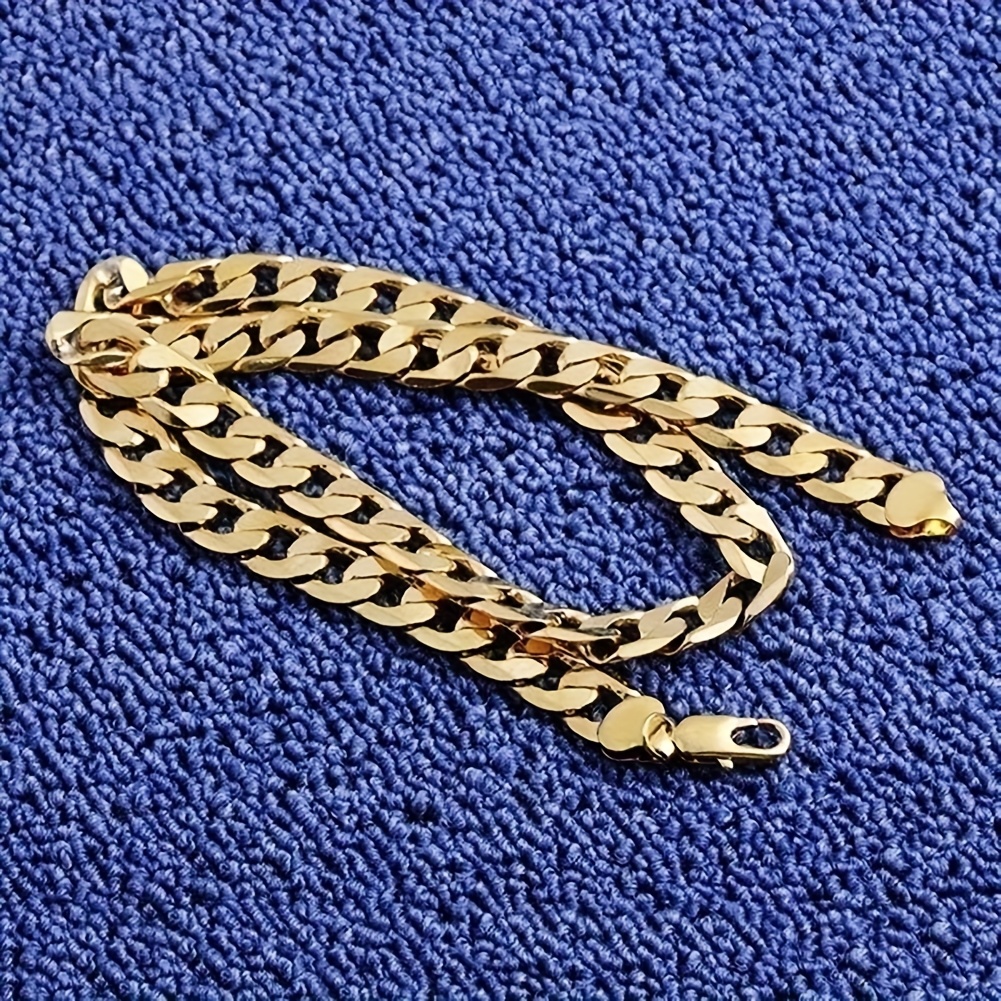 Image of Men's 18k Gold Plated Cuban Necklace - 22 Inch Heavy Interlocking Chain Design, Luxury 18k Gold Plated Plating, Durable Rust-resistant, Suitable For Daily And Special Occasions, , Suitable For