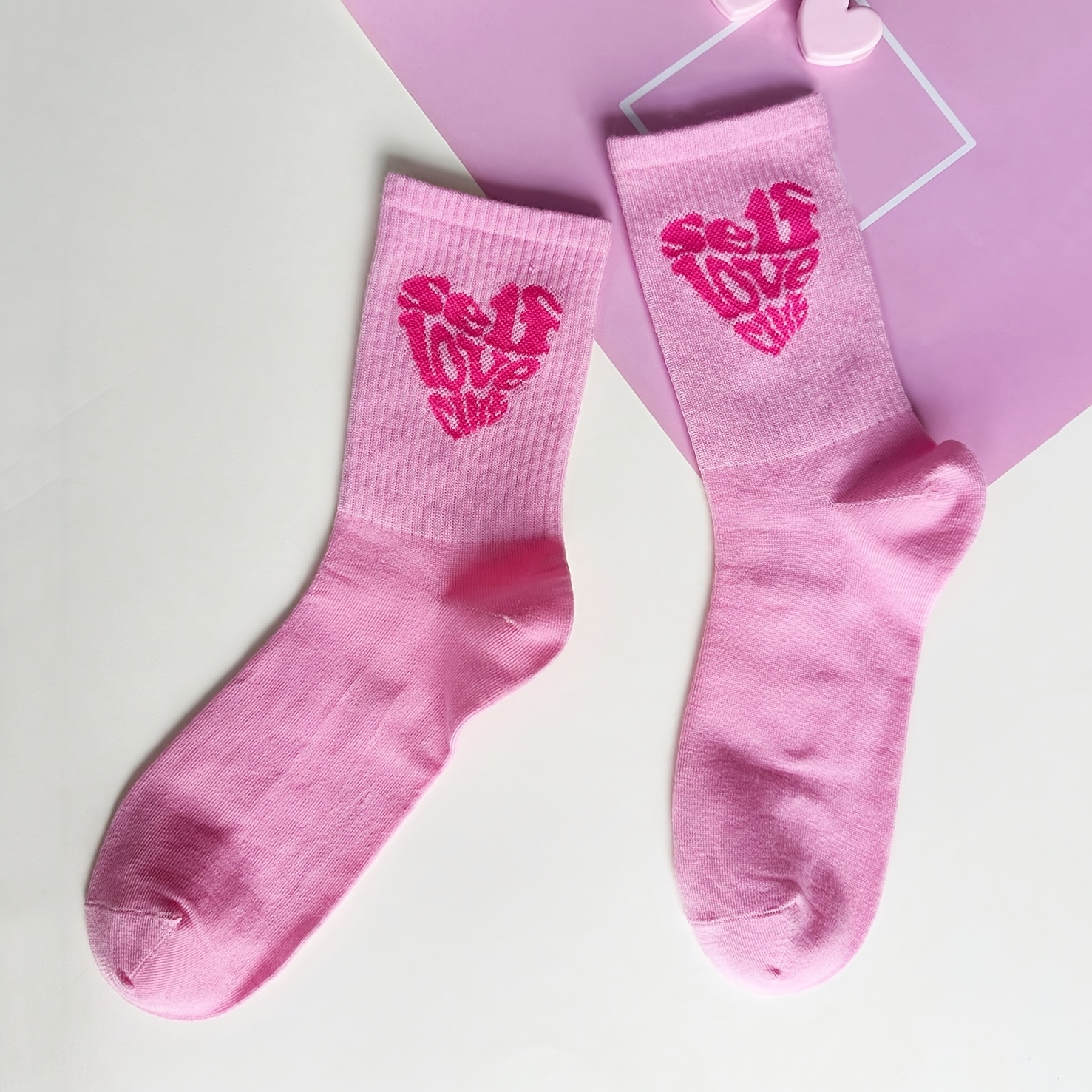 E-shop 1 Paar Selbstliebe Club Bedruckte Socken Rosa Socken Süße Socken Sportsocken für Herren Damen Socken Neuheit Socken Geschenk Socken für Freunde
