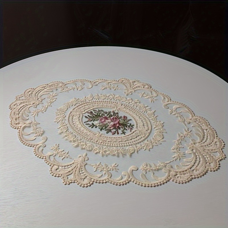 E-shop Handgefertigte, Vintage-inspirierte, gehäkelte runde Tischdecke mit elegantem Ausschnitt-Design für Wohn- und Wohnzimmerdekoration