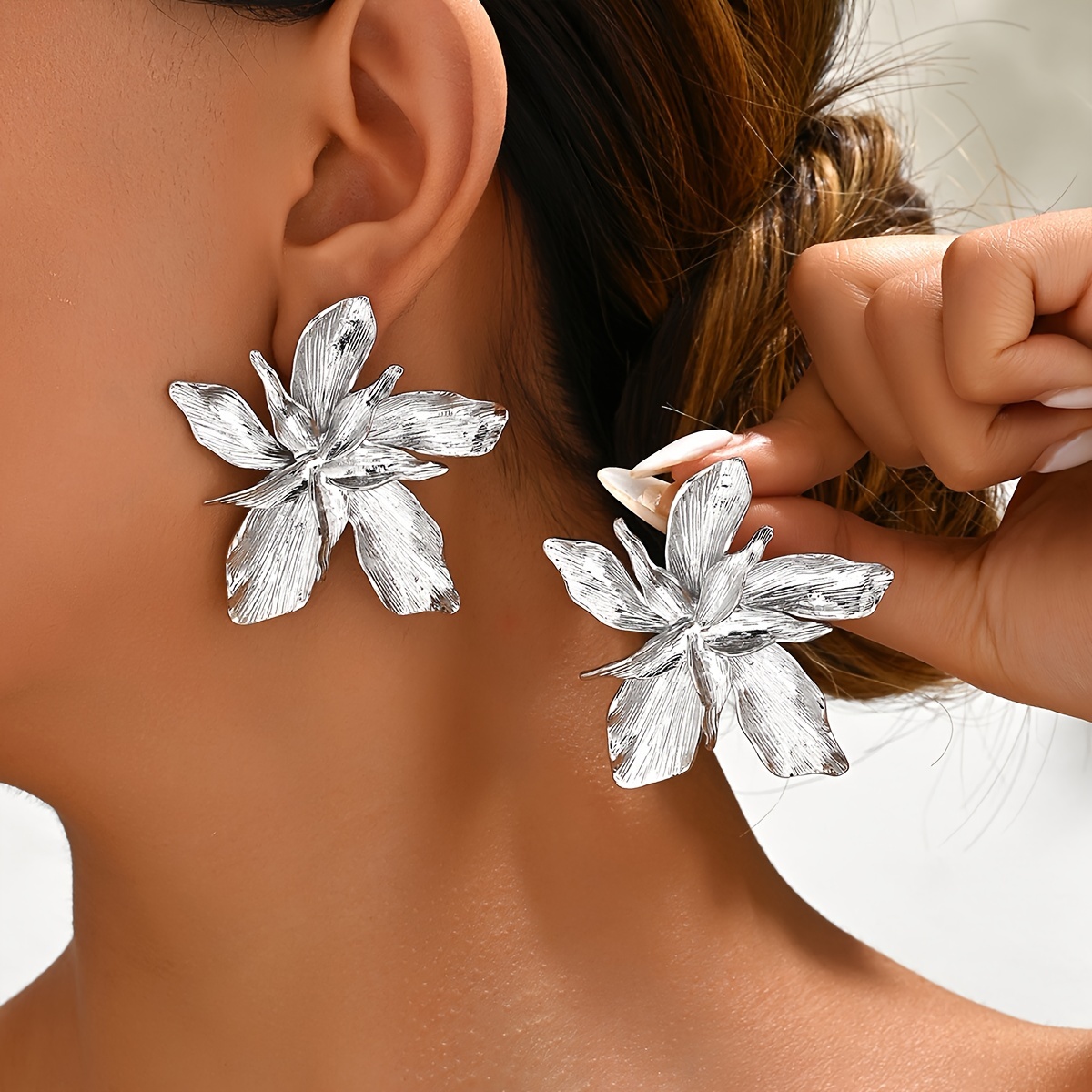 

Geometric Textured Flower Earrings: Zinc Alloy With Stainless Steel Posts - Suitable For Daily Wear And Parties