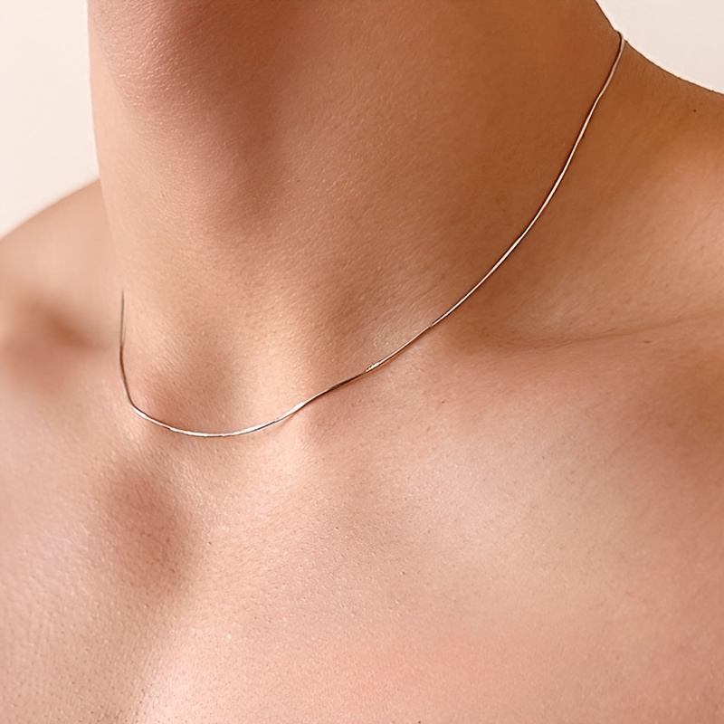 Collier Chaîne en Acier Inoxydable Argenté 316L, Collier Simple pour  Couples Hommes et Femmes, Accessoire pour et Soirée