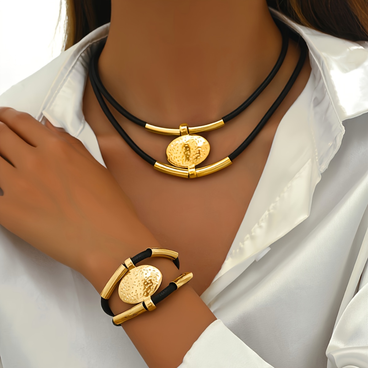 

Jewelry Set - 2- Fashionable - Pendant And Bracelet , No For And Parties