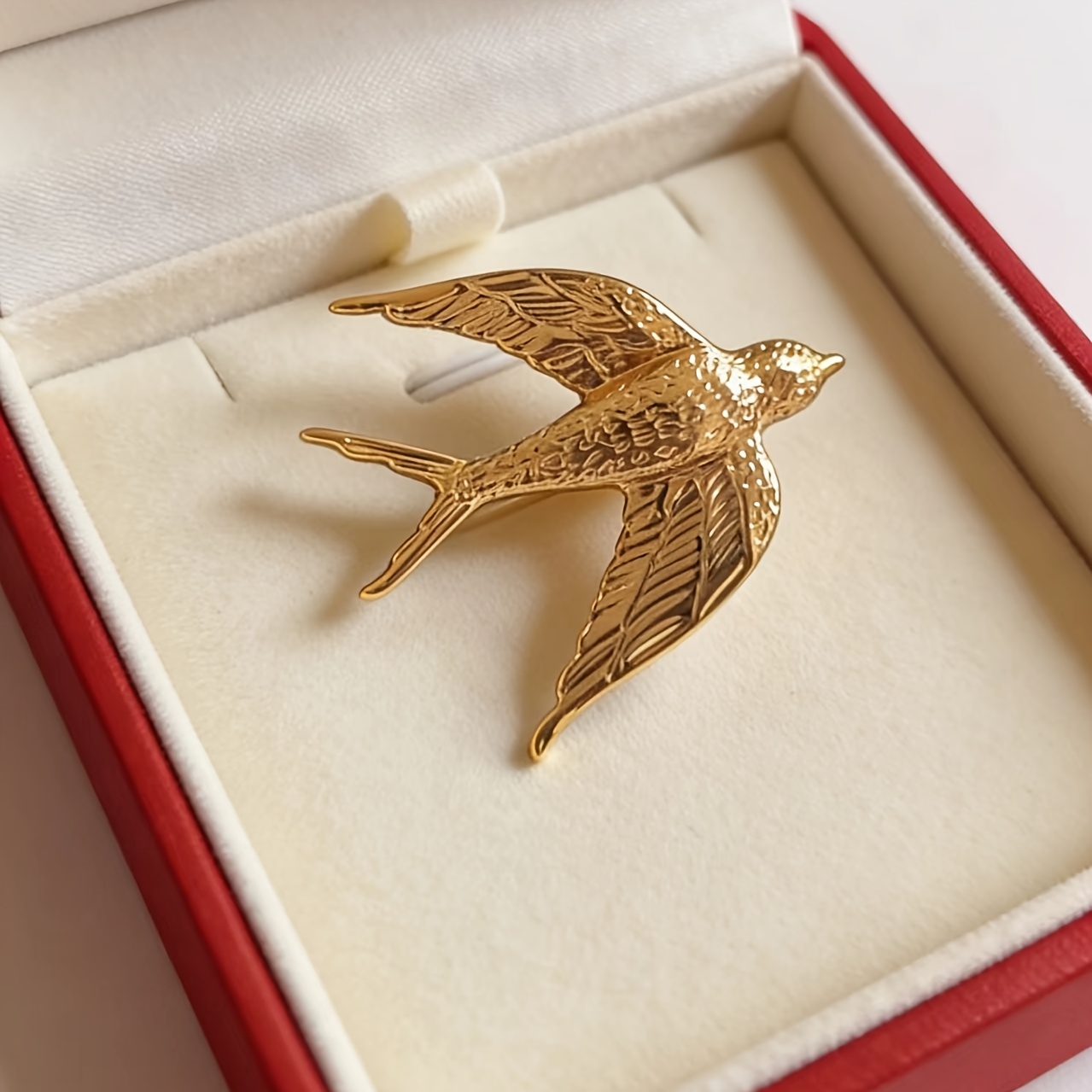 TEMU Broche de en relieve de lujo
