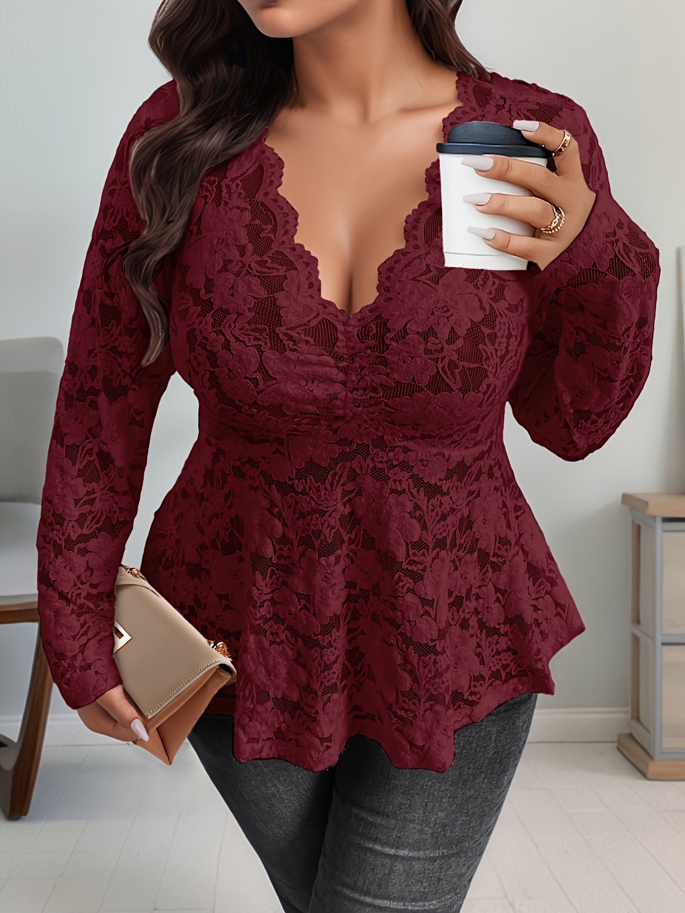 Damen Langarmshirt Aus Spitze - Slim Fit Mit V-Ausschnitt