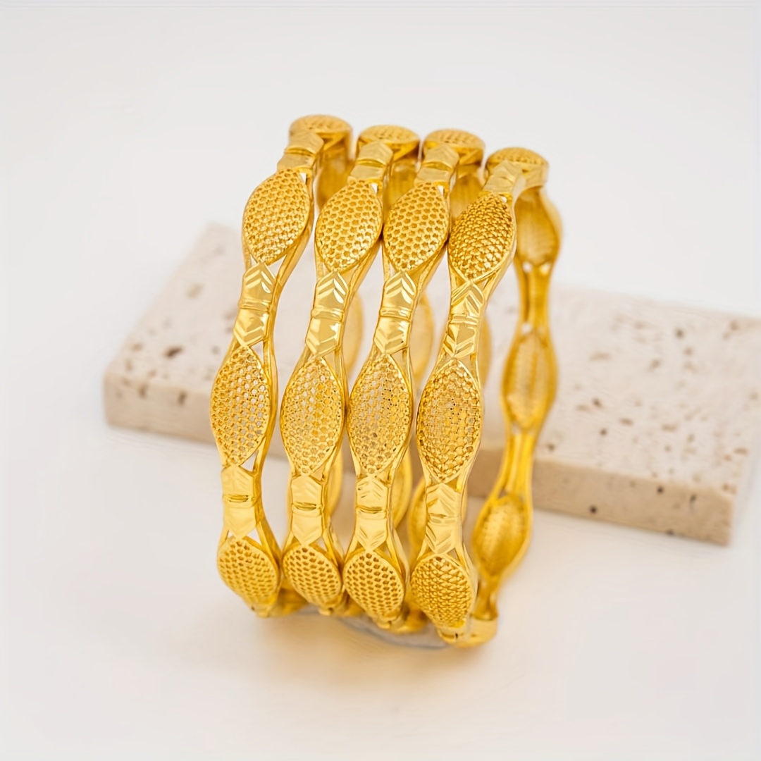 TEMU 4pcs Golden Open Bangle Set, Elegantly Carved , Simple And Unique, Ideal For Holiday Gifting, Women's Fashion, Bridal Jewelry, Ethnic Style