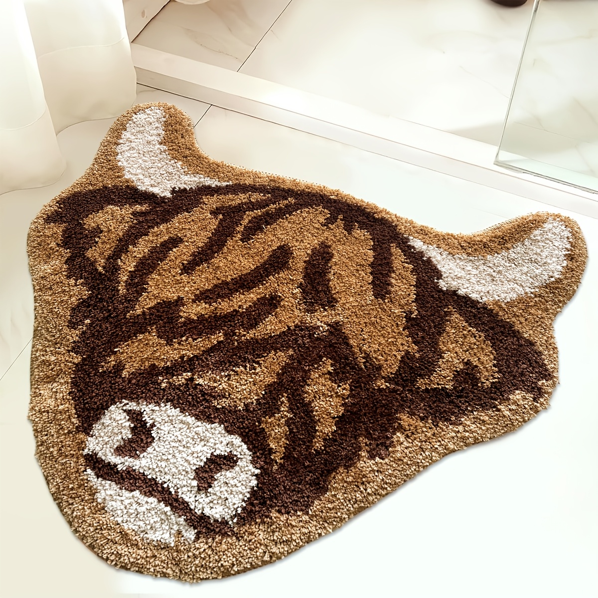 highland cow shaped bath mat plush polyester fiber with tpr backing non slip machine washable oval rug for bedroom farmhouse decor cozy brown and cream design ideal for christmas nonslip rug rustic decor item machine washable mat highland cow bathroom decor