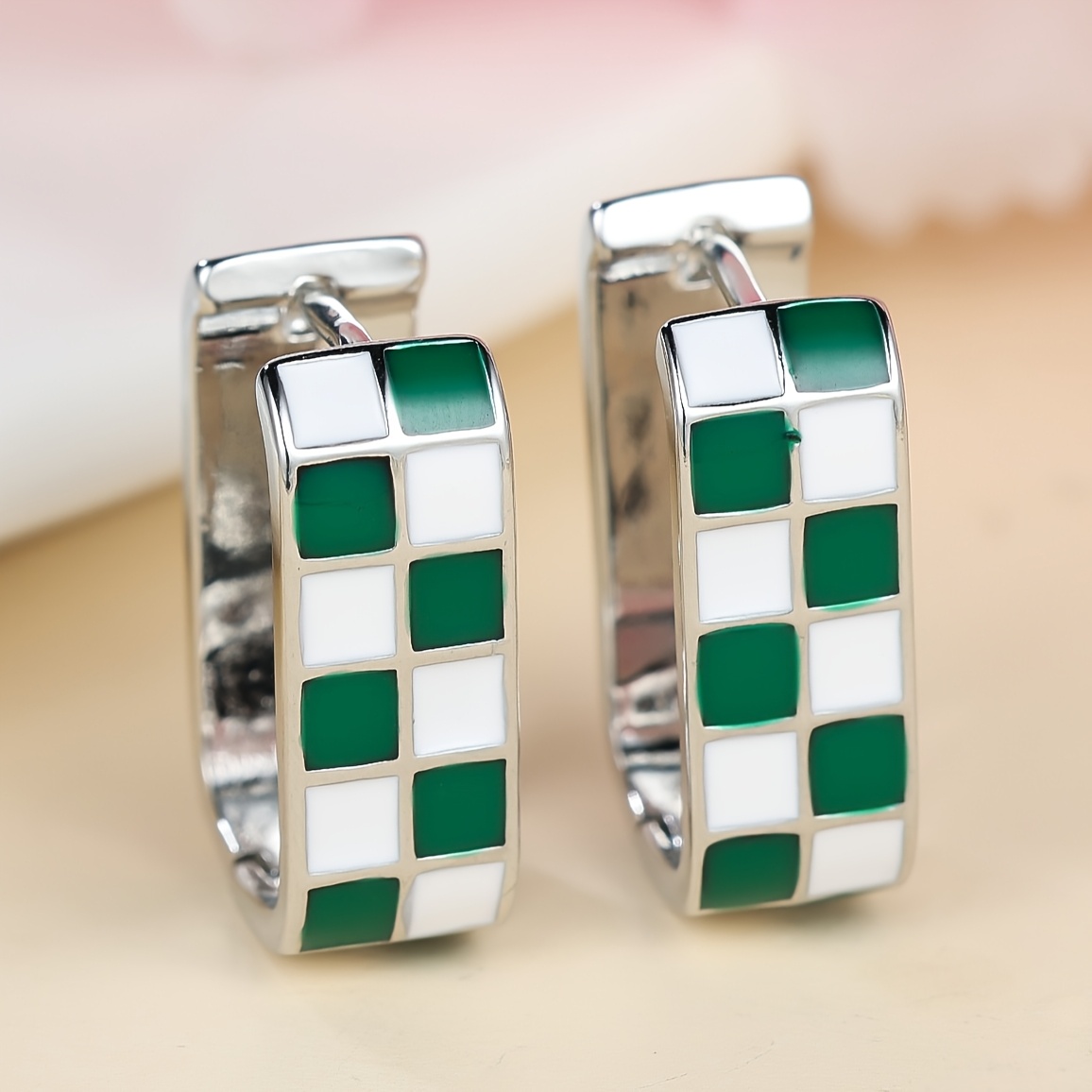 TEMU 1 Pair Women's Vintage Wedding Jewelry Minimalist Style Gift Fashion White And Red Square Ring Earrings