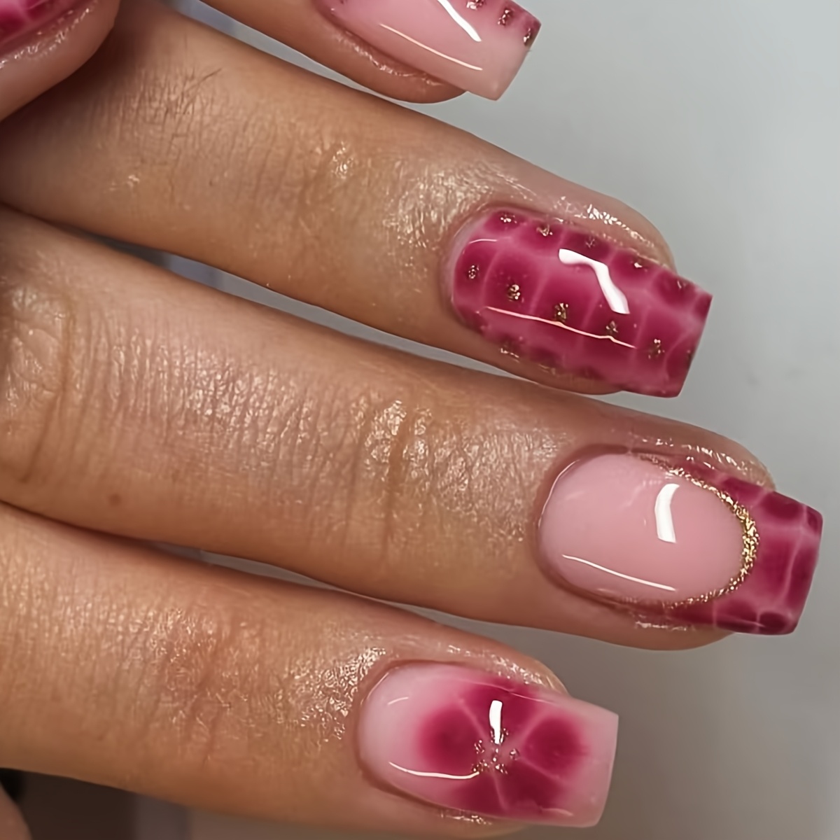 Image of 24pcs Of Wearable Nail Art, Nail Art, Short Square Red Flower Fake Nails, Easy And Advanced Nail Pieces