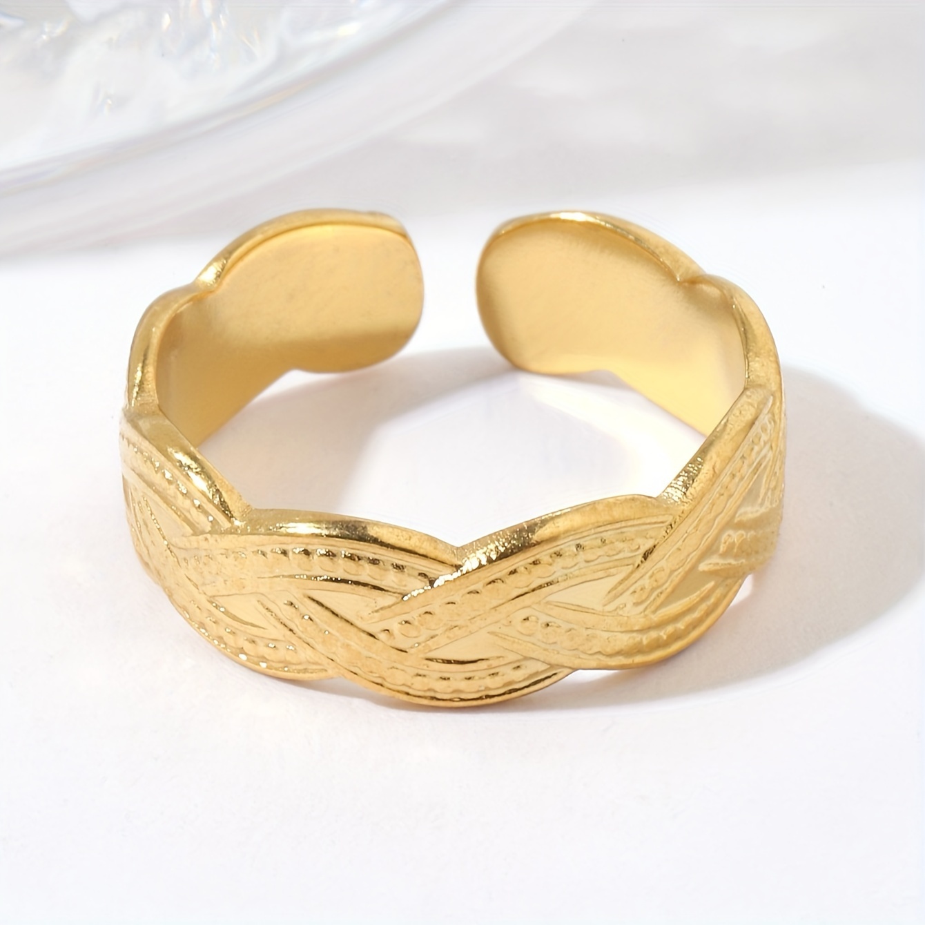A Simple And Stylish Open-ring In