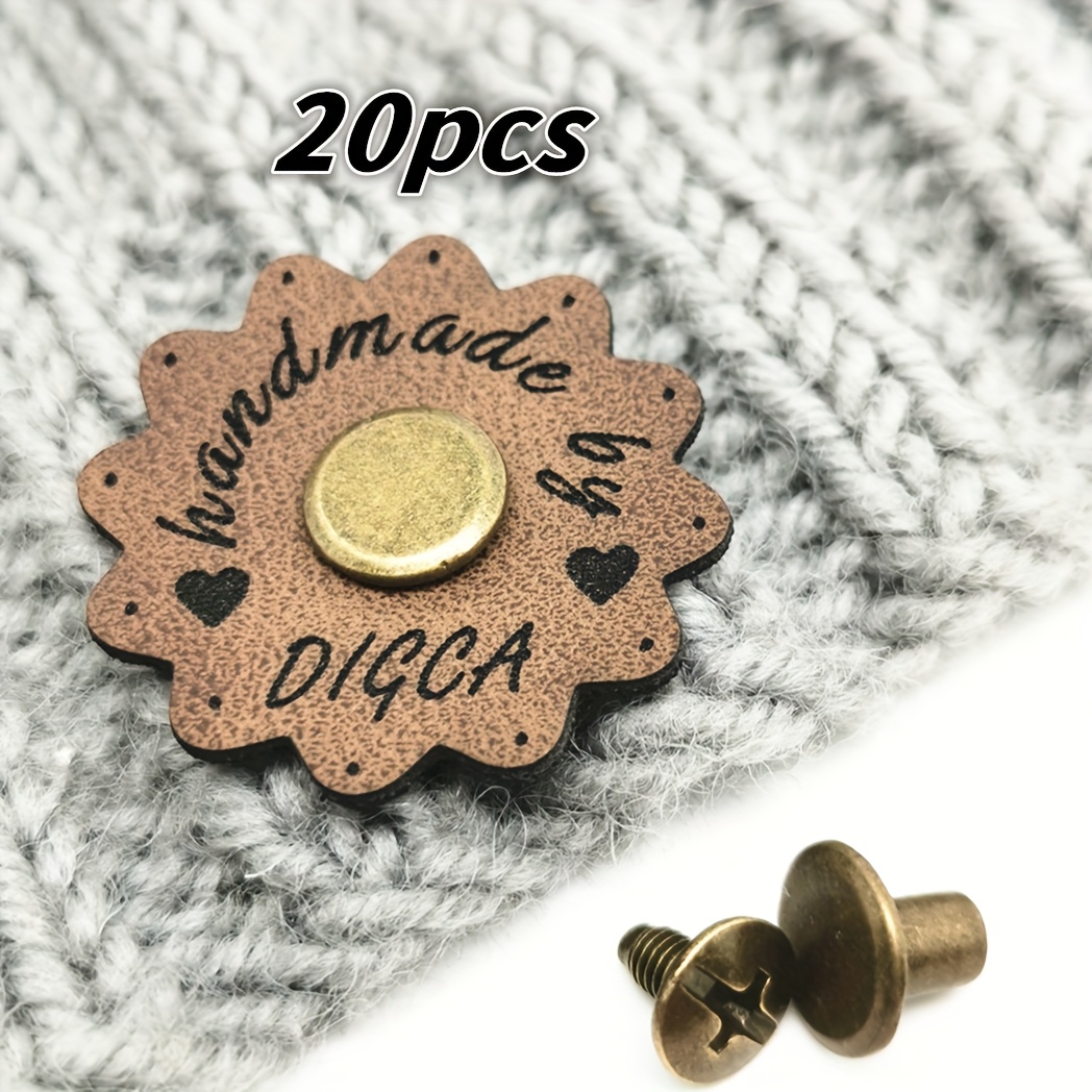 Customize 20/80 Flower-shaped Tags, With Pins And Backing, Personalize: retailer-supplied image