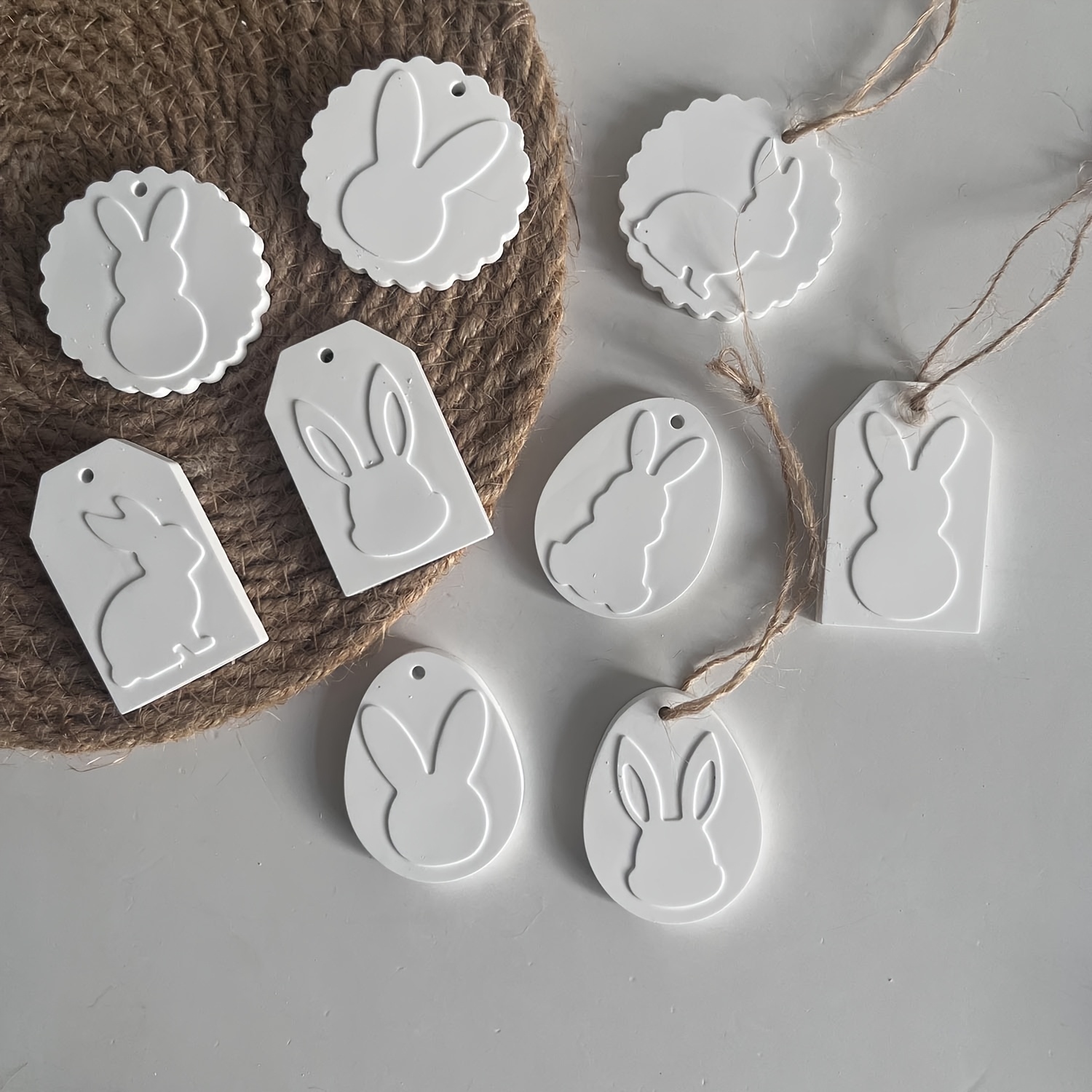 

1 Set Easter Bunny Silicone Molds For Hanging Tags, Keychains, Cement Plaster Resin Epoxy Crafts, Irregular Rabbit Shaped Molds For Diy Decorations