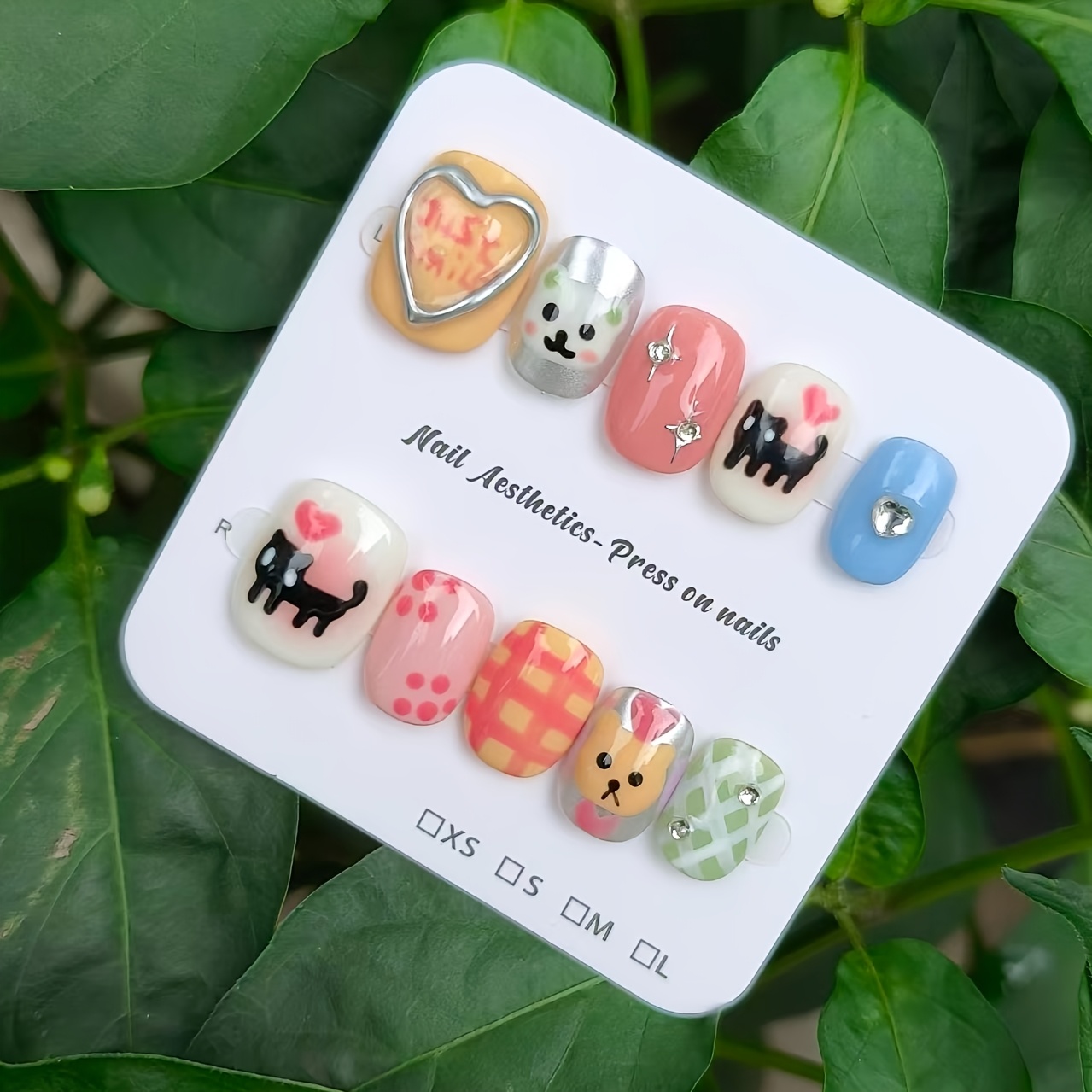 TEMU 【新商品】 かわいい 女の子風 手描き 小さな黒猫 小さいクマとキツネ 短い角型 ラウンドネイル 学生風 白く見える ネイルアート 漫画風