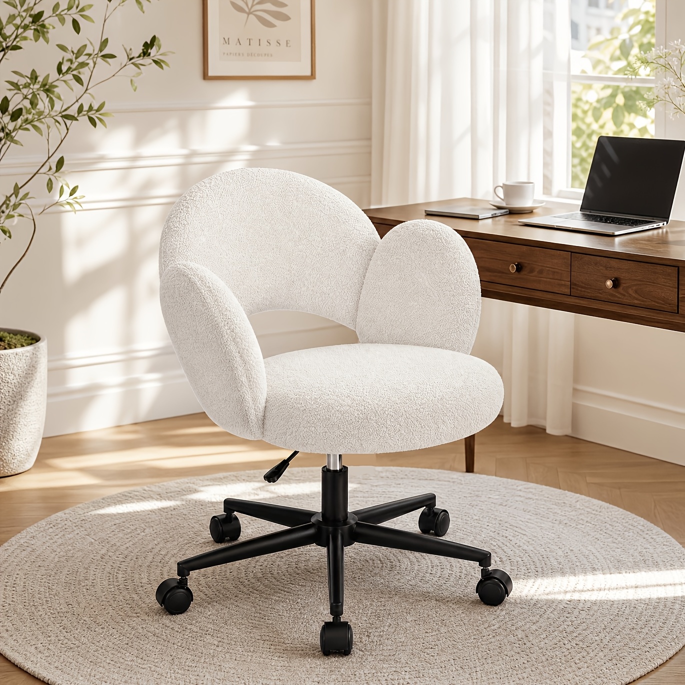 Image of Petal Office Chair, Adjustable Height Swivel Chair, 150kg Load-bearing, Thickened High-density , Teddy Velvet Material, Home Computer Chair Bedroom Study Chair