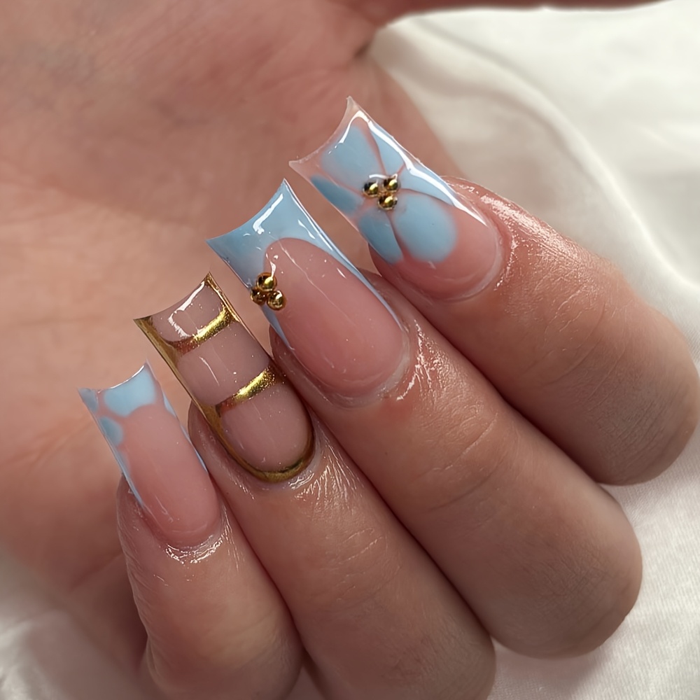 E-shop 24 Stück mittel-lange quadratische hellblaue Aufklebenägel mit französischem Blumenmuster, tragfertige abnehmbare Acryl-Kunsnägel, abnehmbare