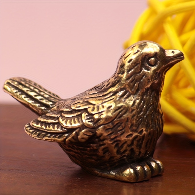 

1pc, Miniature Brass Sparrow Tea Pet, Antique Copper Bird Sculpture, Solid Brass Tiny Bird Figurine, Tea Ware Table Decor Micro Carved Vintage Home Accessories, Room Decor, Home Decor