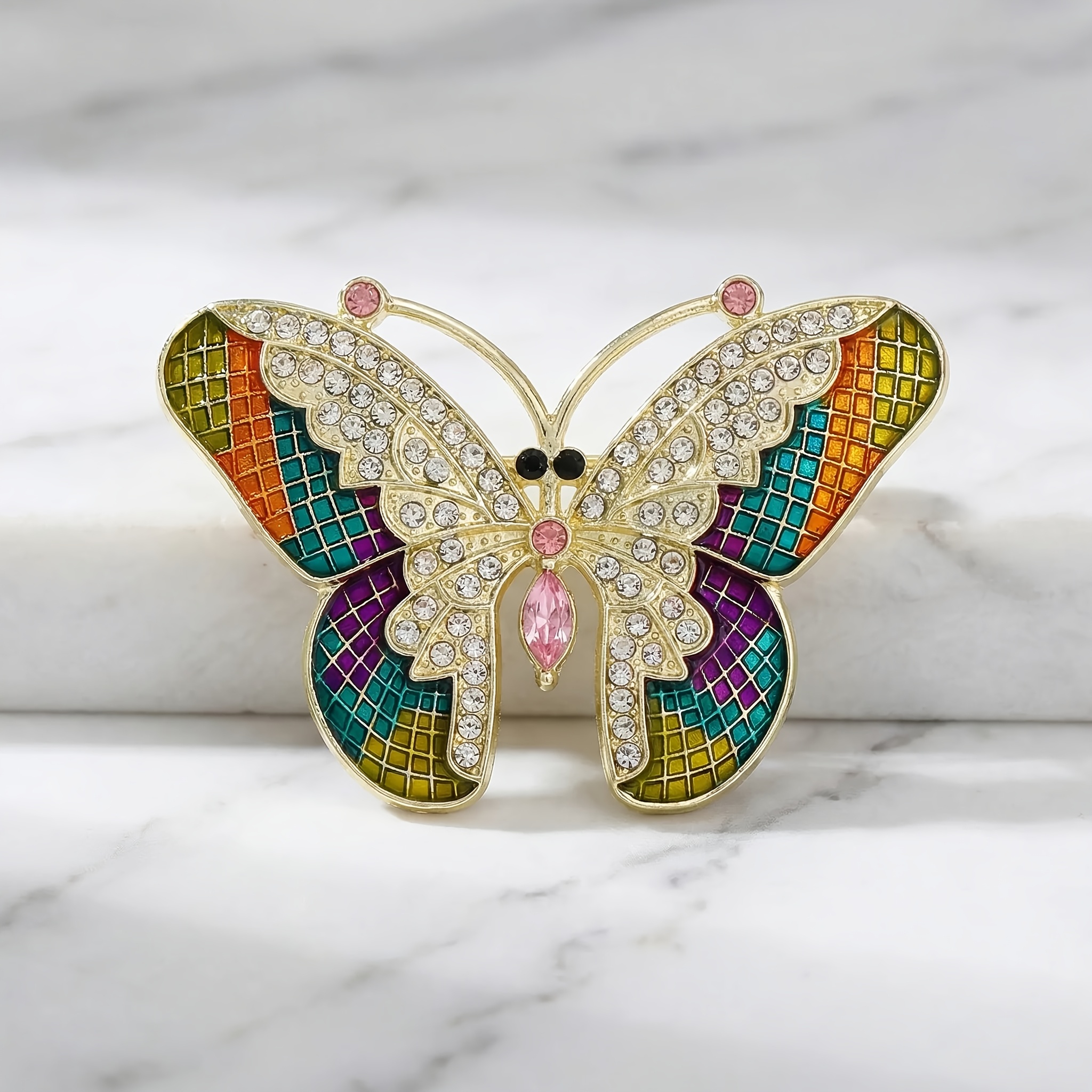 Elegant Brooch With Sparkling Rhinestones - Luxurious Alloy Pin For Women, Perfect For Daily Wear & Parties