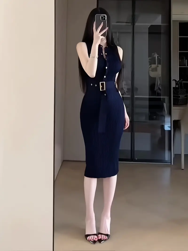 Elegant Korean-style Women's Sleeveless Dress with Round Neck - *-fit High-* A-line Skirt with Back Slit and Hip-hugging Design, Featuring a Half-open Collar, Belt, and Button *. * New Style *-length ... Elegant Korean-style Women's Sleeveless Dress with Round Neck - *-fit High-* A-line Skirt with Back Slit and Hip-hugging Design, Featuring a Half-open Collar, Belt, and Button *. * New Style *-length ...