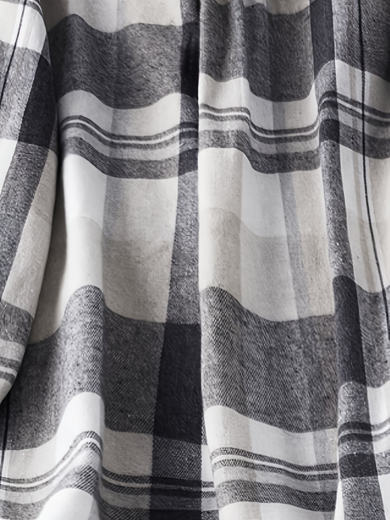 Fashionable Women's Plaid Long-Sleeve Shirt with Roll-Up Cuffs, Elegant Blouse, Women's Top, New Spring Women's Clothing