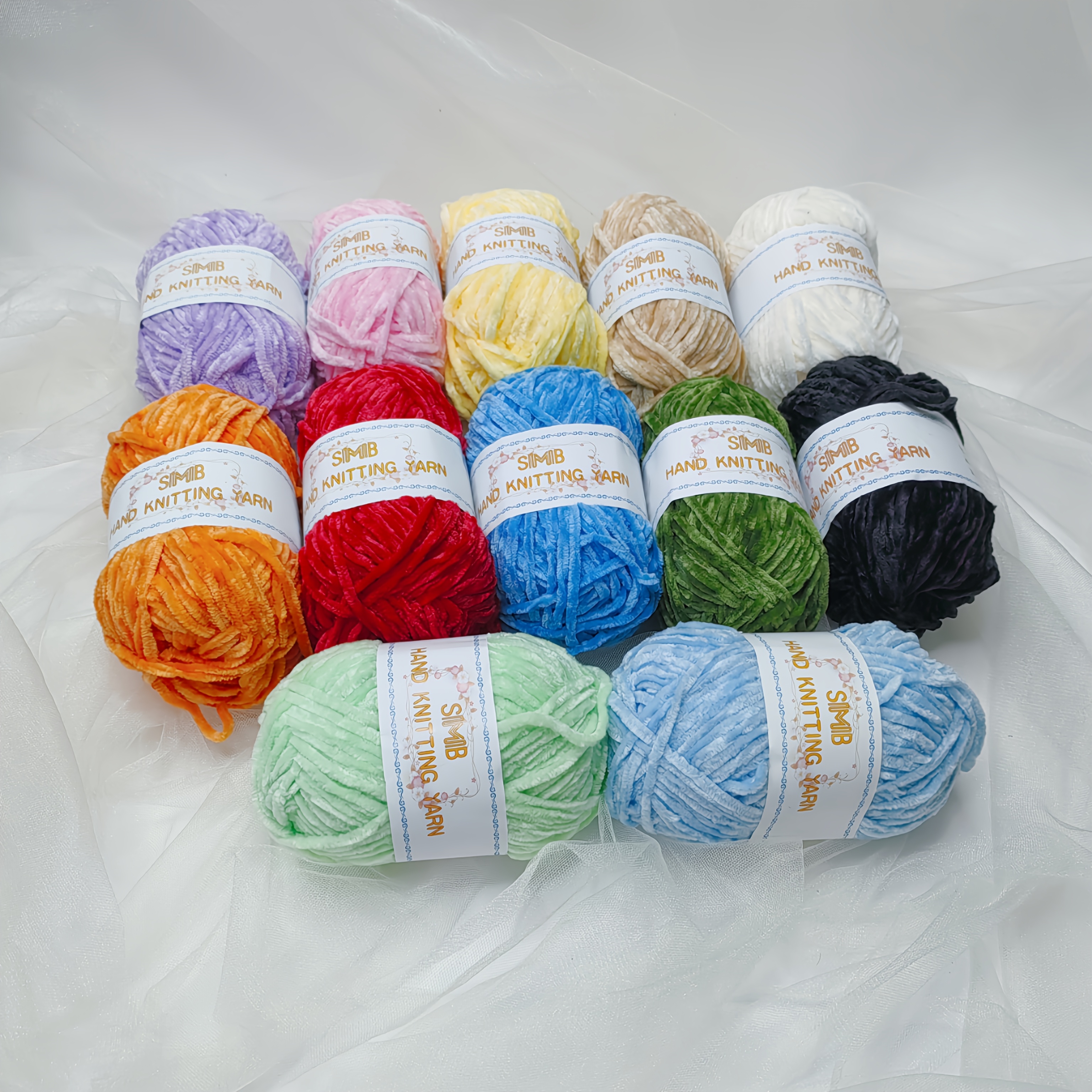 

12 Packs Of 50g Assorted 12 Colors Chenille Yarn For Hand Knitting Diy Beginner Knitting Set, With Autumn And Winter Thanksgiving And Christmas Yarn Balls.