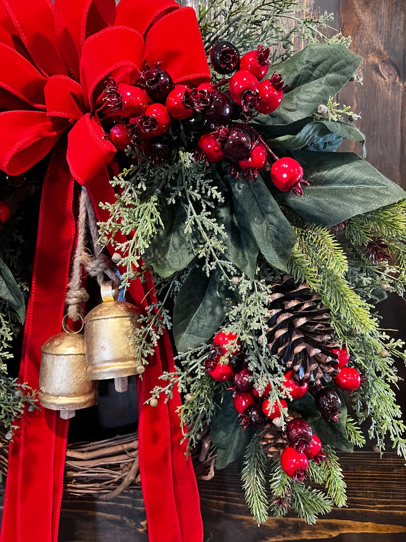 Large Rustic Farmhouse Christmas Wreath with Golden Bells, Red Berries & Pine Cones - Heavy-Duty Plastic /Outdoor Door Hanging Decoration, Burgundy Bow & Green Foliage for Front Door, Mantel, Year-Round Holiday Décor (Golden/Green)