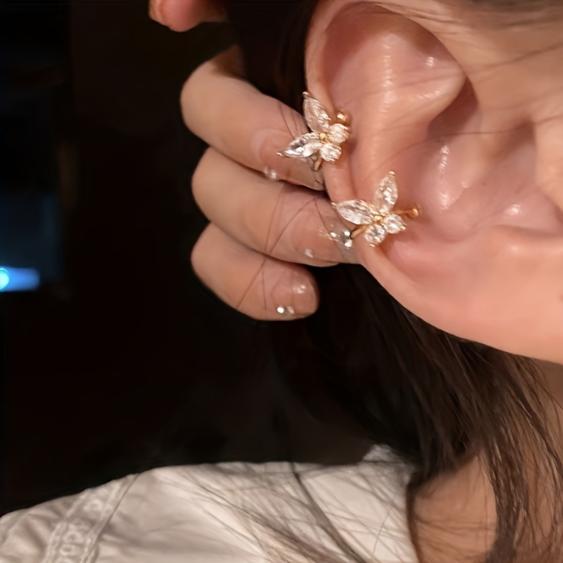 E-shop 2 neue stilvolle modische exquisite Schmetterling-Clip-Ohrringe