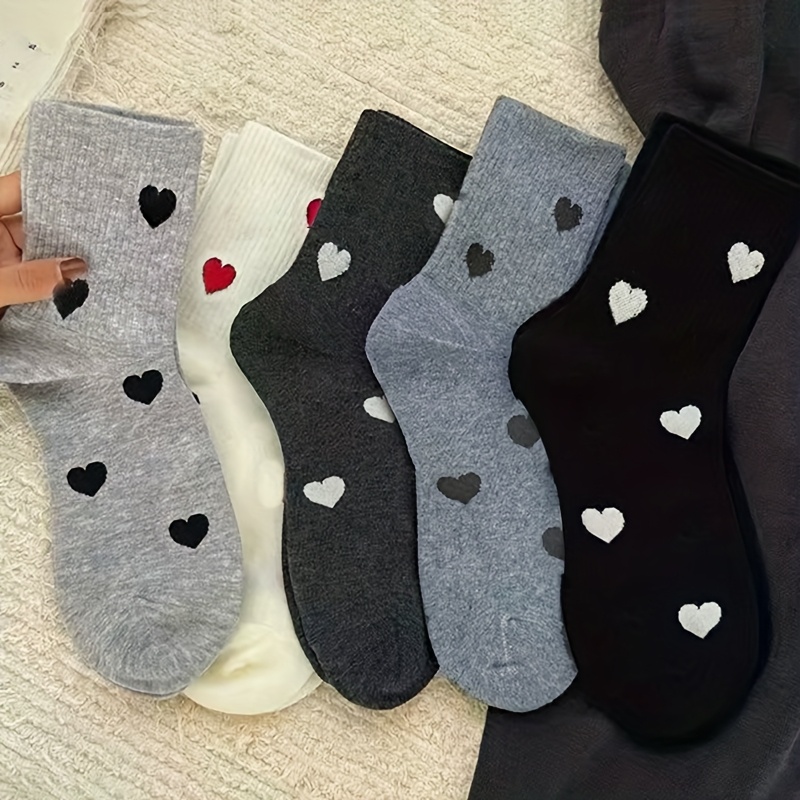 TEMU 5 Pairs Women's Love Heart Mid-calf Socks Fashionable Individual Autumn Styles Versatile Black White Gray Trendy Casual Socks Suitable For Daily