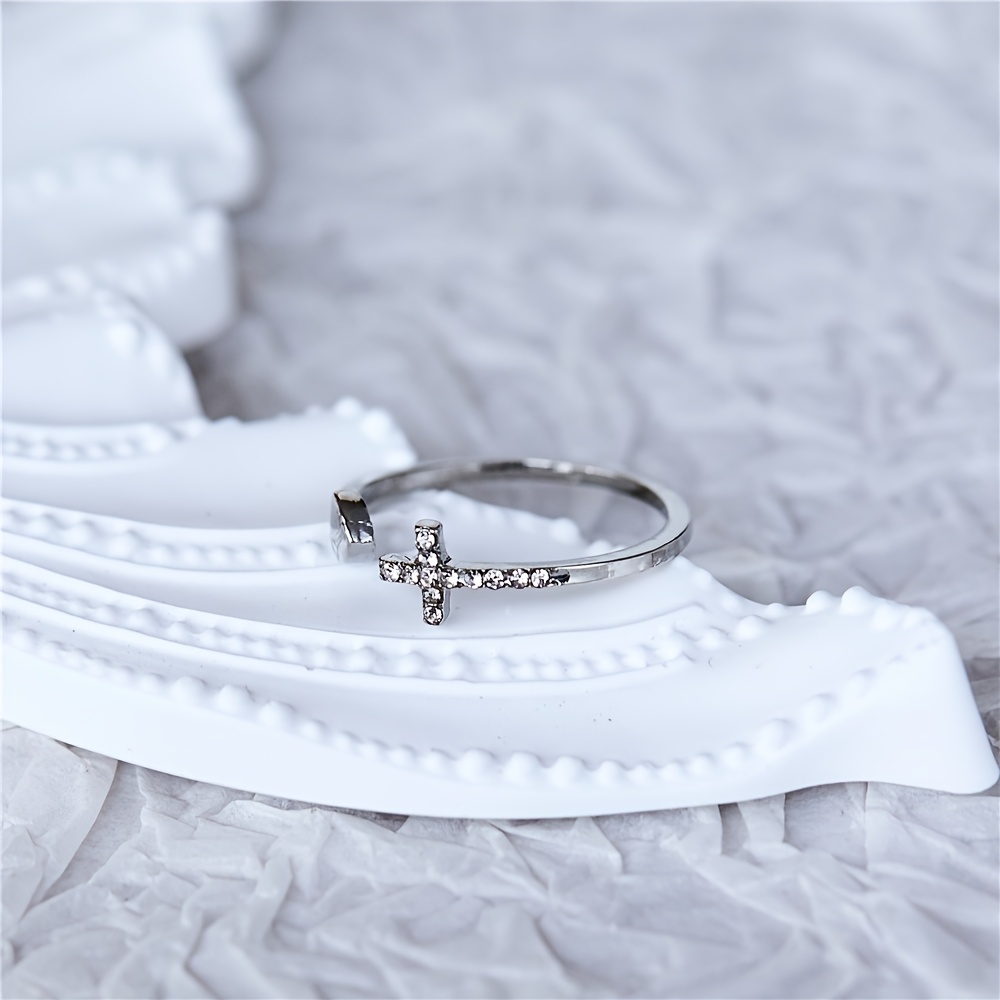 Image of Easy Heart Exquisite Women's Ring Open Adjustable Design Sparkling Synthetic Zirconia Inlaid Wedding Party Wear Fashion Women's Jewelry Jewelry Holiday Commemorative Gift