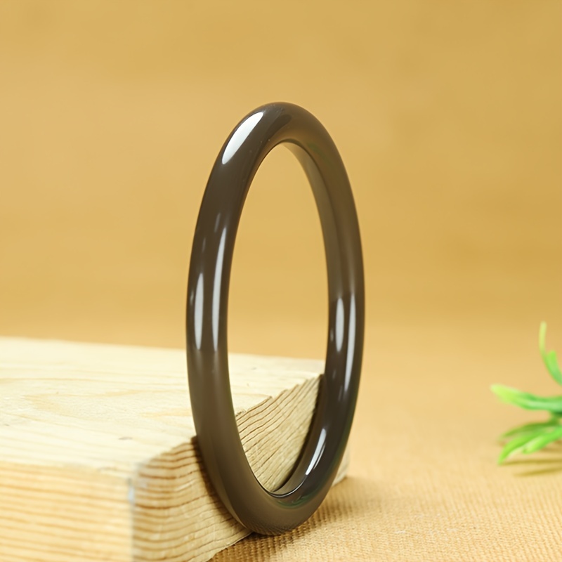 Elegant Black Agate Chalcedony Bracelet, Fashionable Accessory