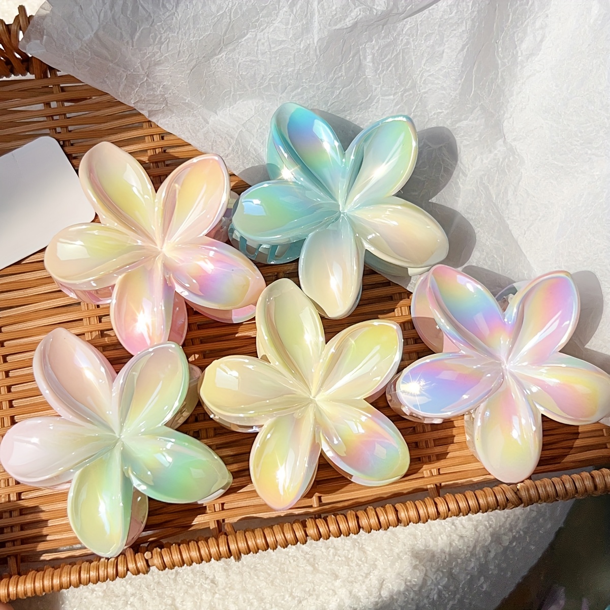 Image of 5pcs Women Summer Y2k Hair Clips - Cute Gradient Holographic Flower Plastic Clips For Beach, Pool Party, Vacation, Casual, Commuting - Elegant Minimalist Hair Accessories