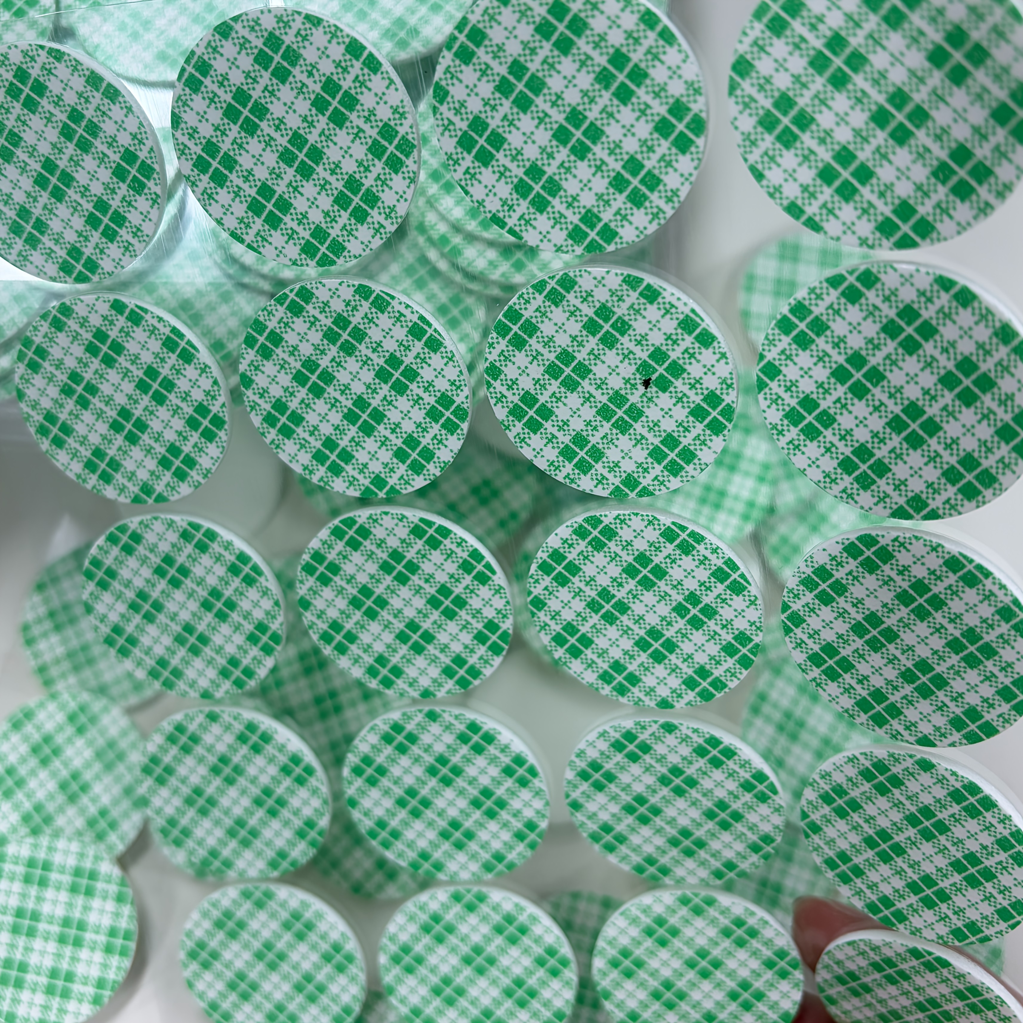 TEMU Set da 40 pezzi di nastri rotondi doppi 30*30mm per uso , nastro biadesivo autoadesivo , nastro rimovibile in schiuma EVA, durevole per pareti