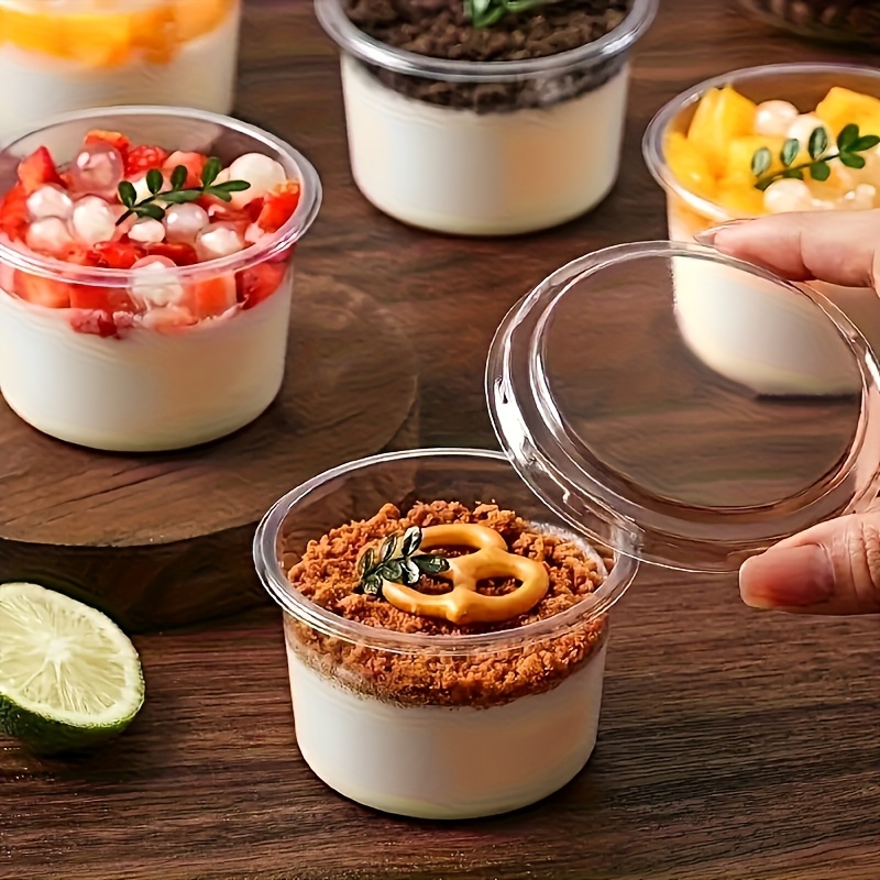 100pcs cup and lid combo 50 cups and 50 lids transparent reusable measuring cups with   lids plastic cups stackable leak proof for parties desserts soups ice cream yogurt jellies ideal for home catering party serving