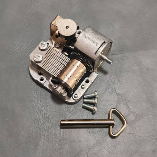 18- musikboks med metal fjeder motor & langt - kompatibel med vuggeviser, , - jernhus & roterende / til dekoration, musikrum - klassiske melodier musikboks mekanisme (18- skala)