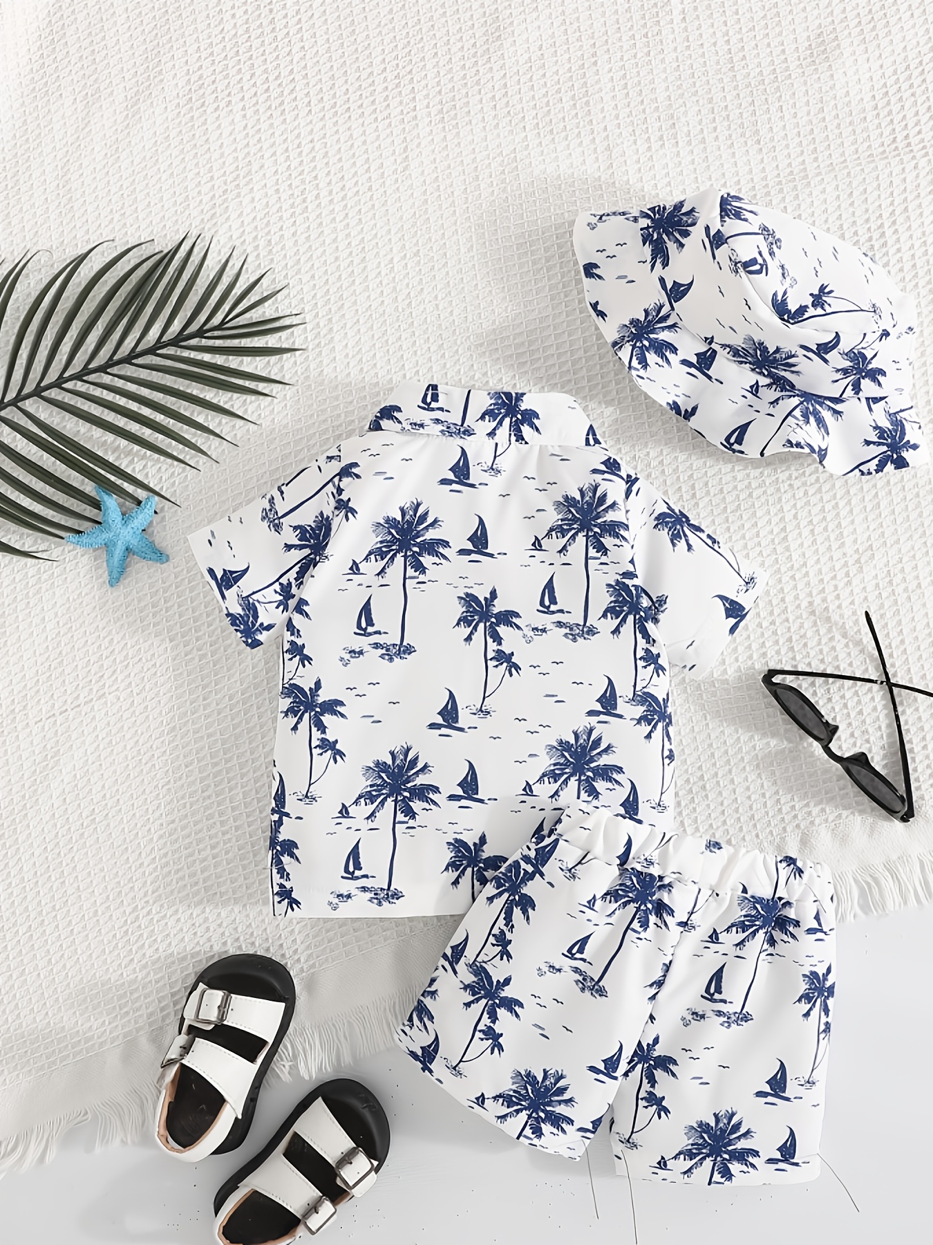 Boys' Summer Beach Set Image 1