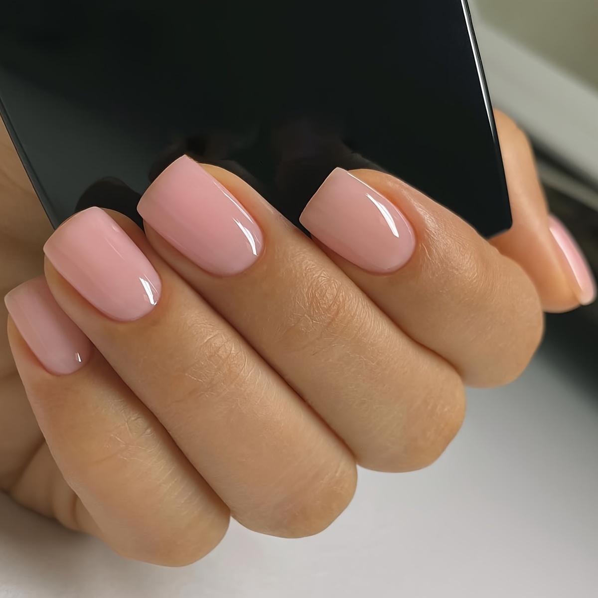 

24pcs/set Glossy Nude Press On Nails Short Square Fake Nails Minimalist Style False Nails Solid Color Full Cover Fake Nails For Women Girls Daily Wear