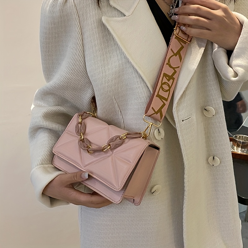 Bandolera Retro, Bolso de Hombro con Correa Ancha y Cadena Estilo Occidental, Bandulera Casual para Mujer – Disponible en 4 Colores (Blanco//Rosa/Marrón)