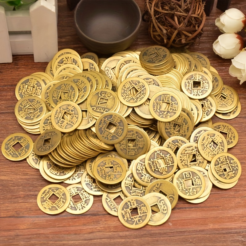 

Vintage Style Feng Shui Hanging Ornaments - 10pcs Cast Iron Replica Ancient Chinese Emperor Coins, Prosperity And Wealth Attraction, Fantasy Theme, No Electricity Needed, Without Feathers