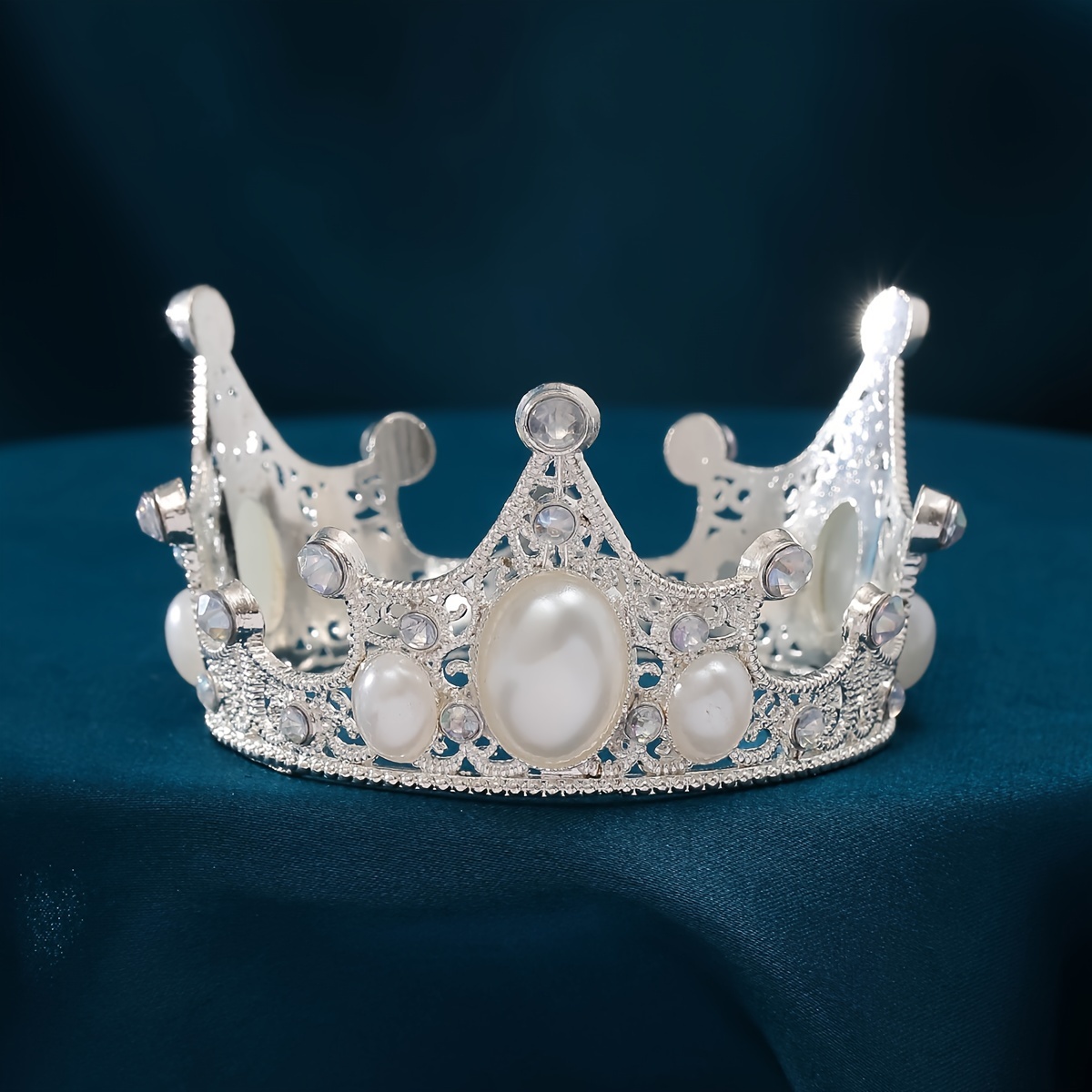 

An And Fashionable Decorative Small Crown With Pearl And Dots, Decoration Small Crown