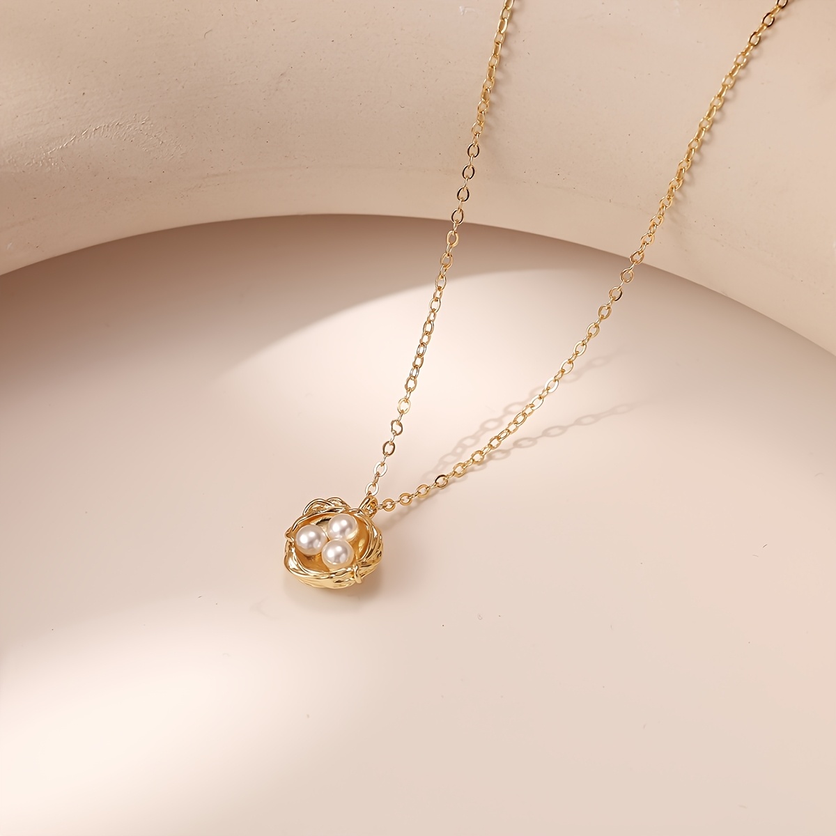 Women's Gentle Style Bird's Nest Necklace, High-Quality Copper
