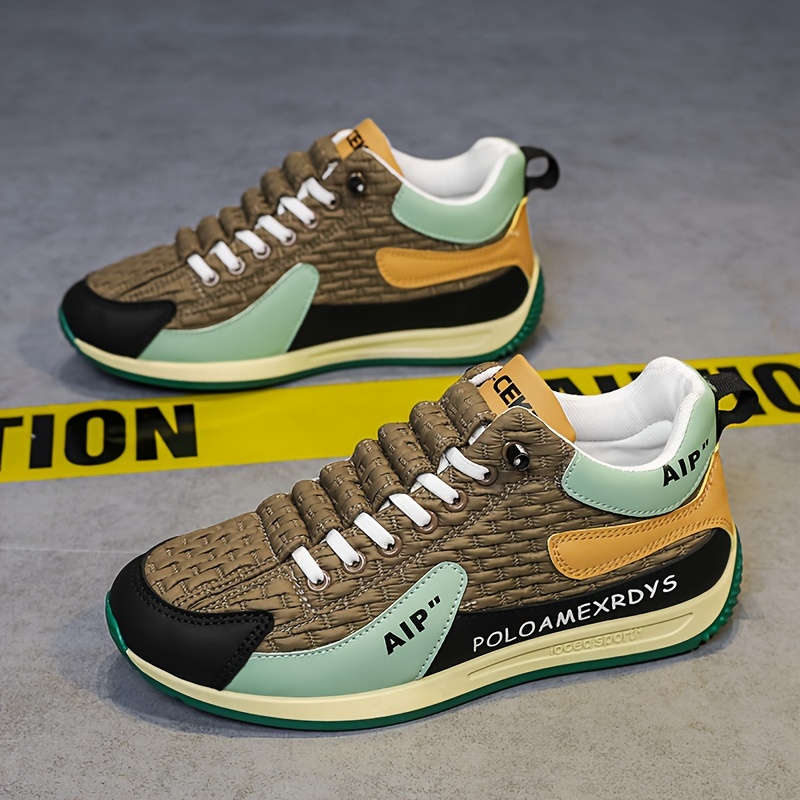 Baskets Casual Homme Style Rue Chaussures de sport casual pour hommes 2024 Nouvelle tendance de style de rue géométrique, hauteur mi-haute, bout rond, lacets, doublure en tissu, semelle en EVA, semelle en PVC, upper en PU, pour usage quotidien et en plein air
