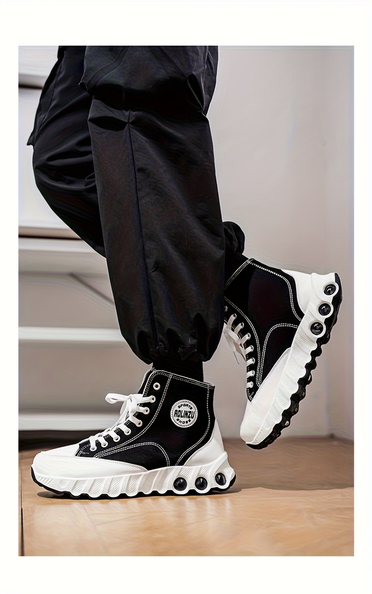 Men's and Women's Couple's Shoes 2026 Spring New Style Skate Shoes, New Sporty White Sneakers for Men, Trendy Breathable Versatile Height-Increasing Casual Shoes