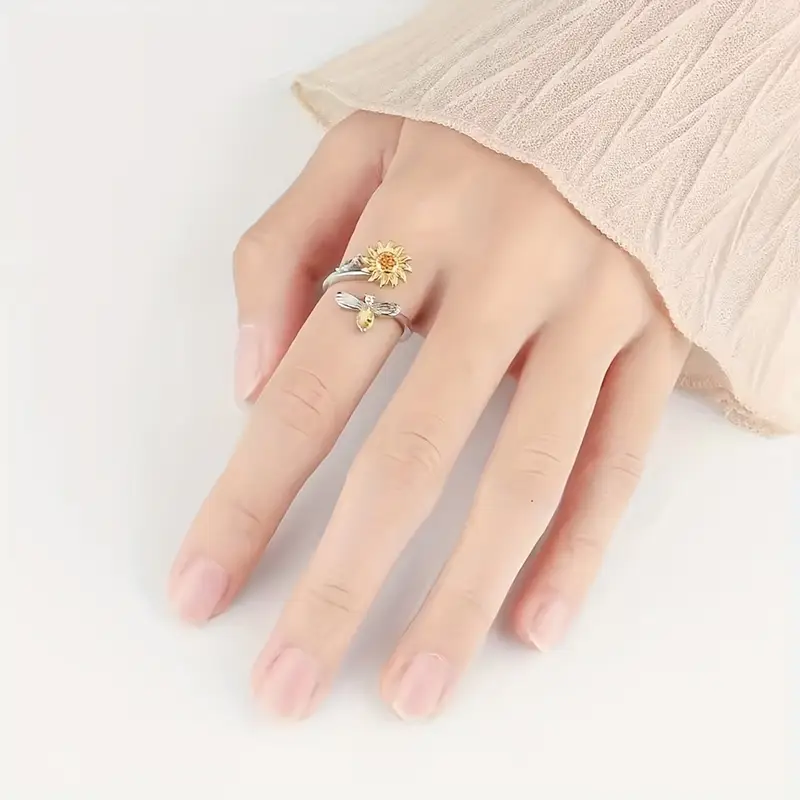 1pc pressure relieving copper micro inlaid rotating sunflower bee index finger ring festival gift for teenager Product details 3