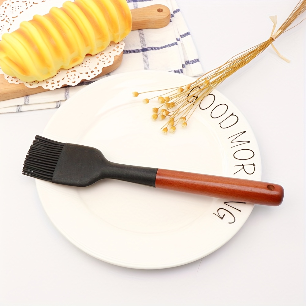Heat-Resistant Silicone Baking & Grilling Brush