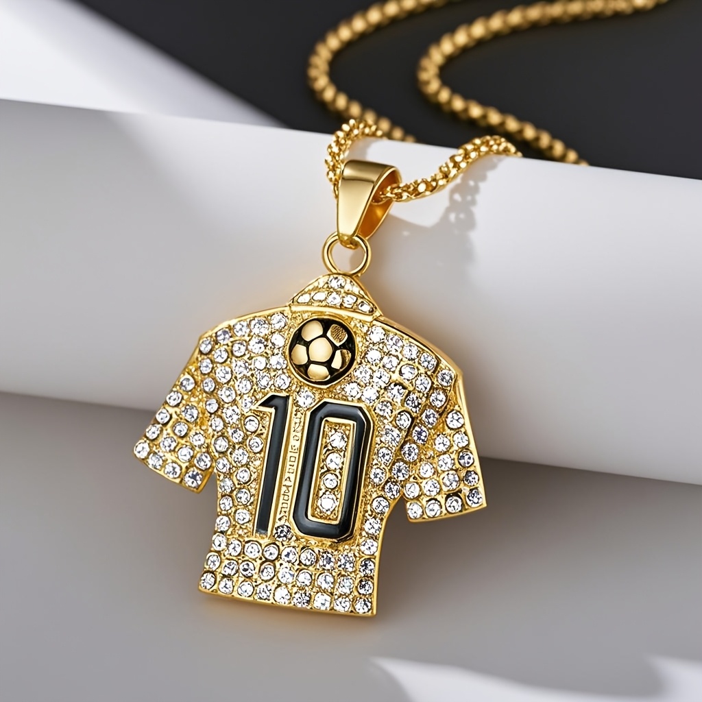 TEMU Collana con ciondolo a forma di completo da calcio zirconia di di - Gioielli sportivi casual Hip Hop per fan maschi e , regalo di compleanno per