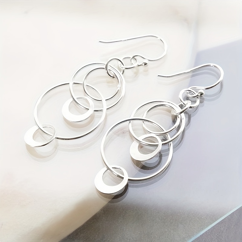 

Vintage Hollow Circle Design Dangle Earrings Alloy Jewelry Trendy Female Ear Ornaments Daily Casual